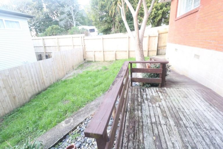 Photo of property in 239 Beach Haven Road, Birkdale, Auckland, 0626