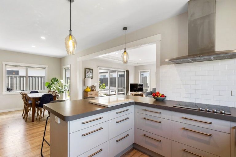 Photo of property in 34 Waimakariri Drive, Te Awa, Napier, 4110