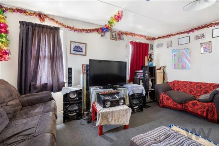 Photo of property in 24 Caravelle Close, Mangere, Auckland, 2022