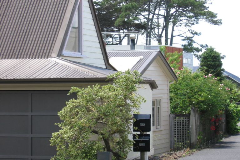 Photo of property in 505b Point Chevalier Road, Point Chevalier, Auckland, 1022