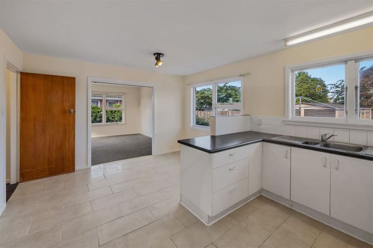 Photo of property in 8 Meon Street, Aranui, Christchurch, 8061