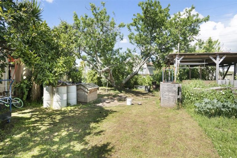 Photo of property in 14 Fisher Crescent, Otara, Auckland, 2023