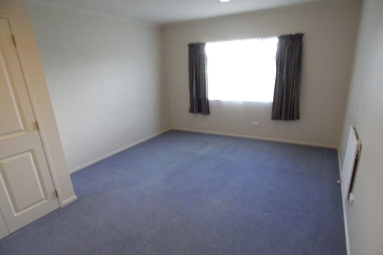 Photo of property in 18 Brittany Drive, Henderson, Auckland, 0612