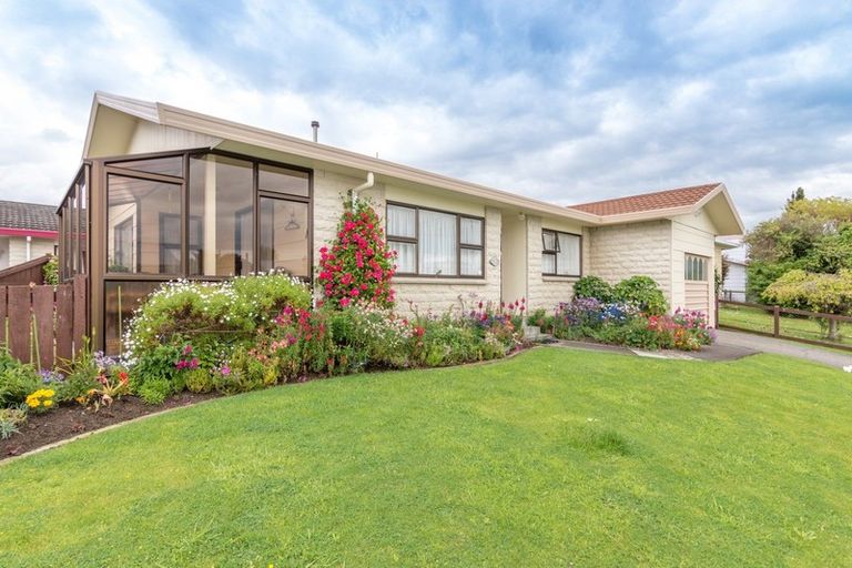 Photo of property in 55b Chatsworth Place, Highbury, Palmerston North, 4412