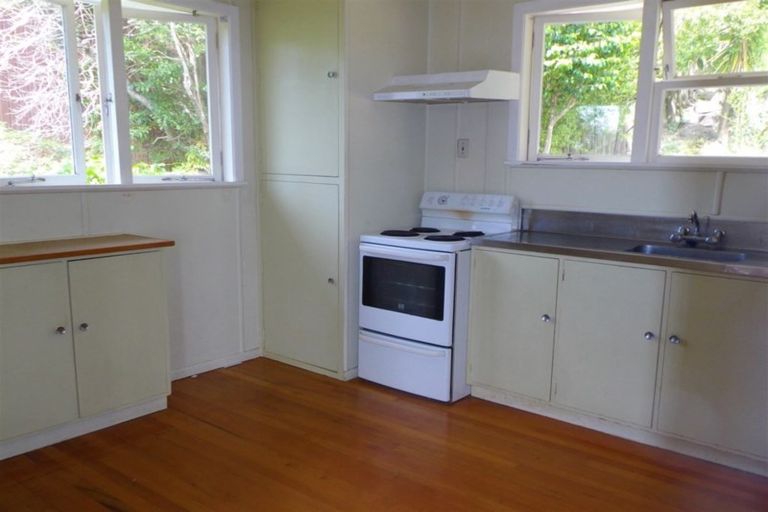 Photo of property in 110 Brunton Crescent, Thames, 3500