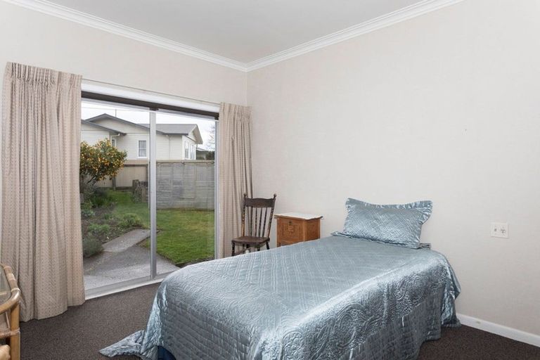 Photo of property in 40 Queen Street, Dannevirke, 4930