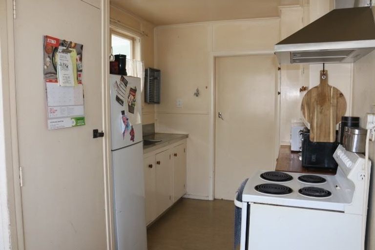 Photo of property in 8a Fairs Road, Milson, Palmerston North, 4414