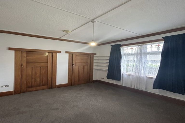 Photo of property in 15 Rolleston Street, Mount Cook, Wellington, 6021