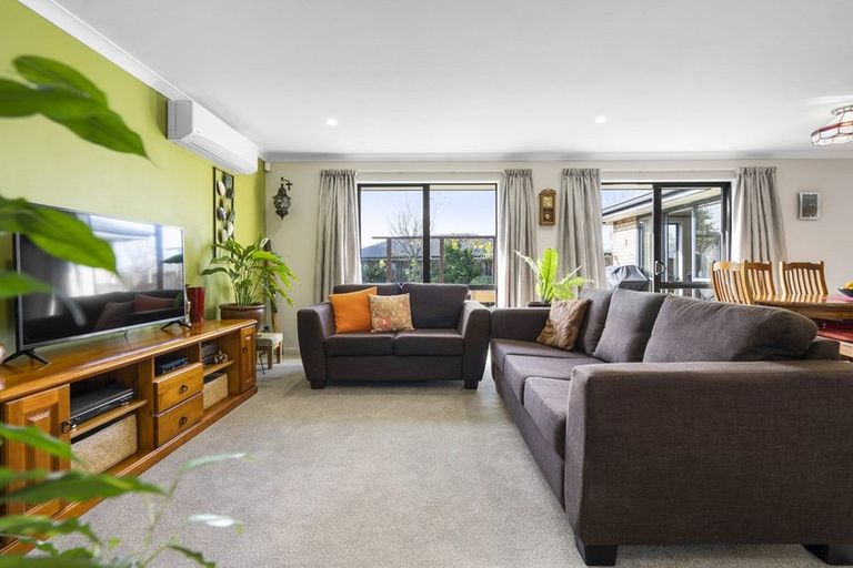 Photo of property in 20 Jasmine Place, Cambridge, 3434