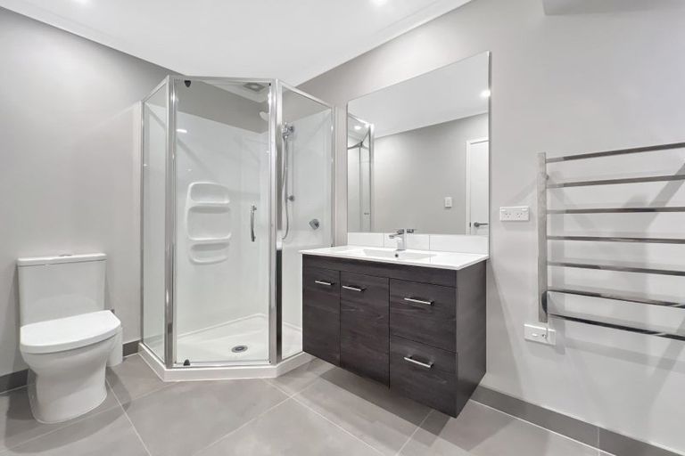 Photo of property in 24 Pukewhero Rise, Westgate, Auckland, 0614