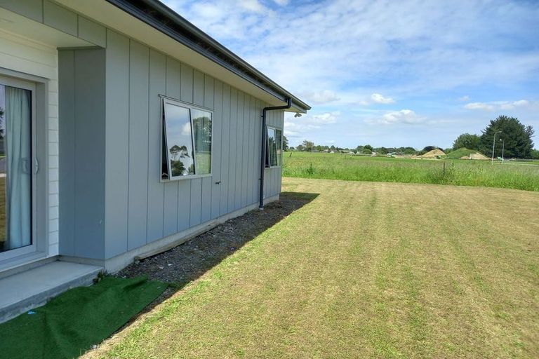 Photo of property in 11 Magnolia Place, Levin, 5510