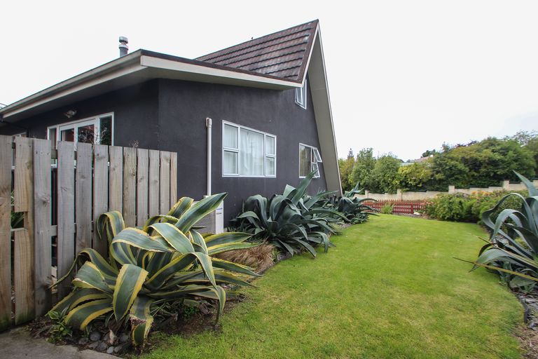 Photo of property in 29 Awamoa Road, Holmes Hill, Oamaru, 9401