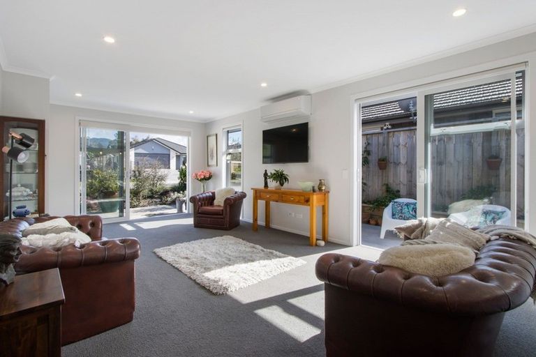 Photo of property in 2 Mural Drive, Katikati, 3129