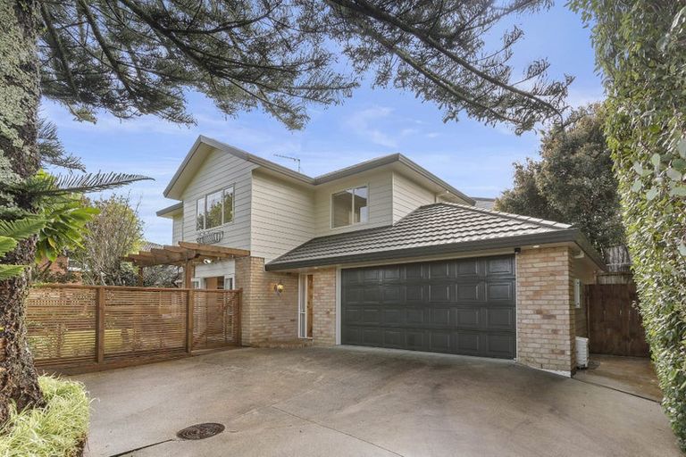 Photo of property in 4 Vida Place, Howick, Auckland, 2014