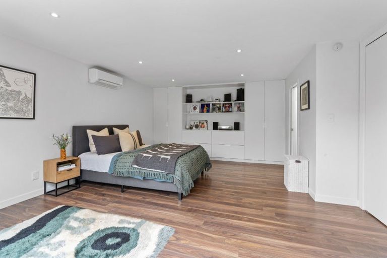 Photo of property in 75a Stanley Point Road, Stanley Point, Auckland, 0624