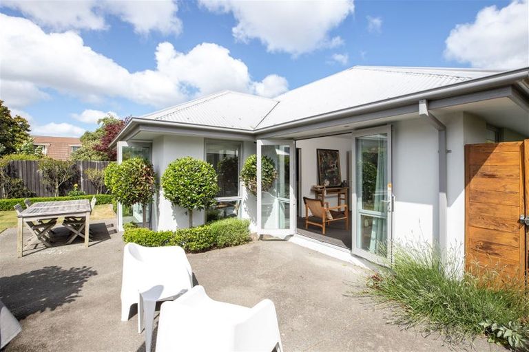 Photo of property in 70a Jeffreys Road, Fendalton, Christchurch, 8052