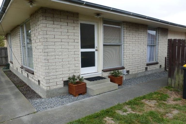 Photo of property in 2/17 Blakehall Place, Spreydon, Christchurch, 8024