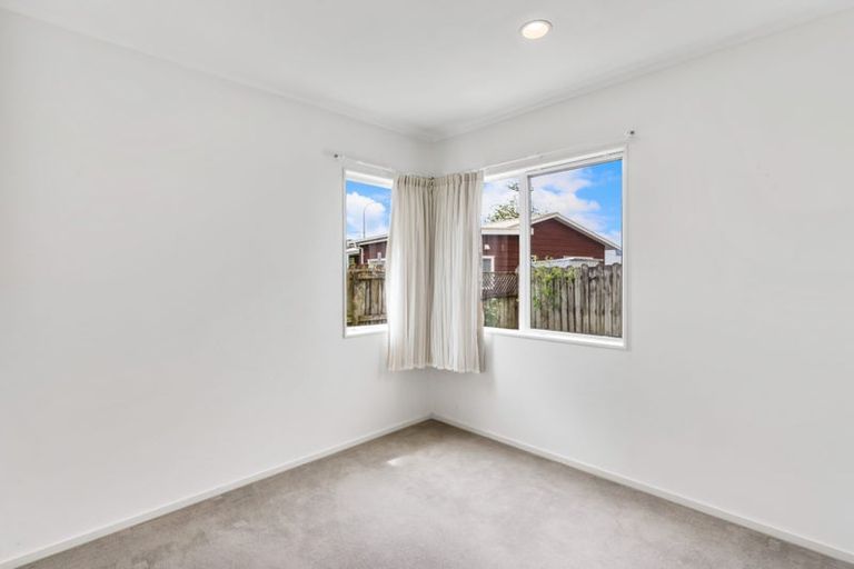Photo of property in 1/5 Dana Place, Somerville, Auckland, 2014