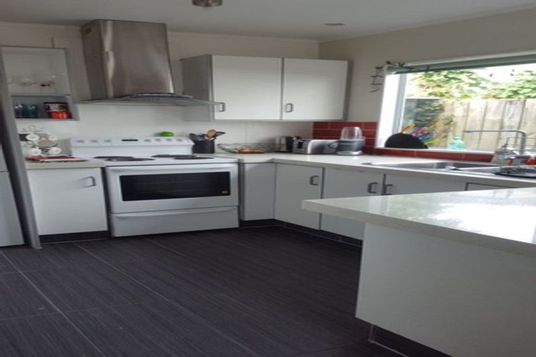 Photo of property in 4/2 Takatimu Way, Johnsonville, Wellington, 6037