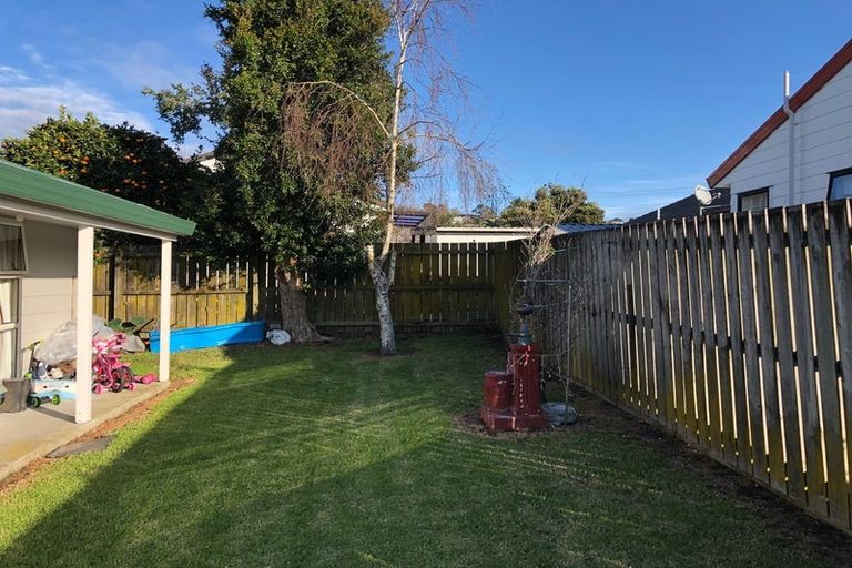 Photo of property in 2/12 Glenlea Place, Flat Bush, Auckland, 2019