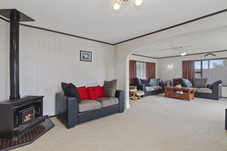 Photo of property in 70b Resolution Road, Welcome Bay, Tauranga, 3112