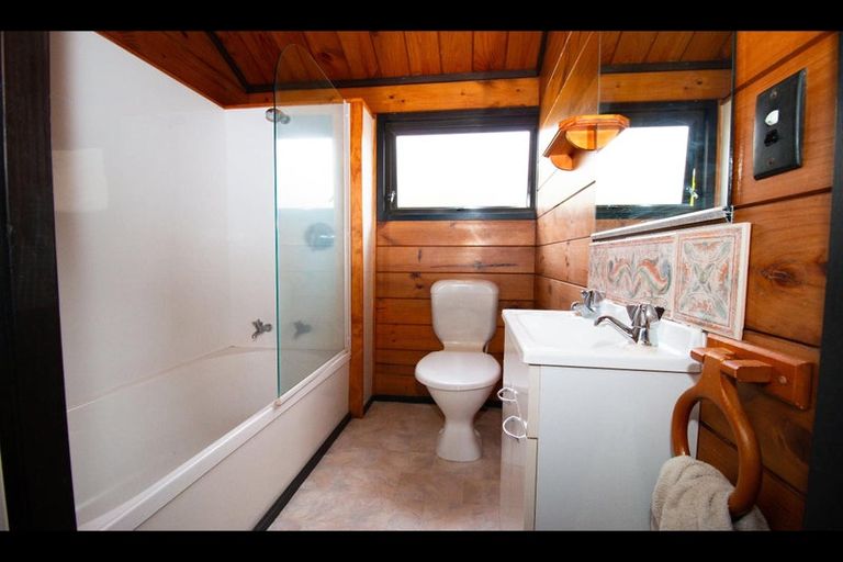 Photo of property in 20 Tobin Place, Richmond Heights, Taupo, 3330