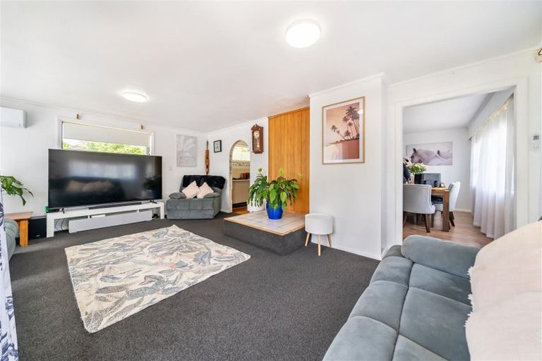 Photo of property in 4 Davis Crescent, Elderslea, Upper Hutt, 5018