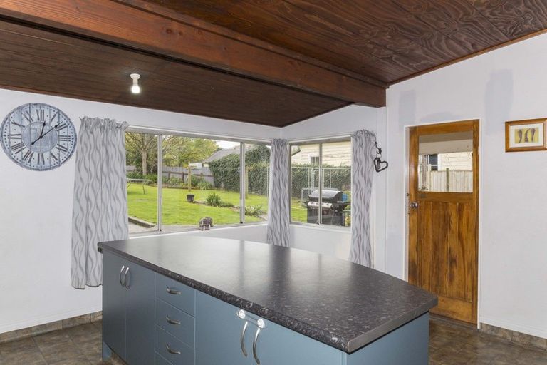 Photo of property in 7 Tennyson Street, Dannevirke, 4930