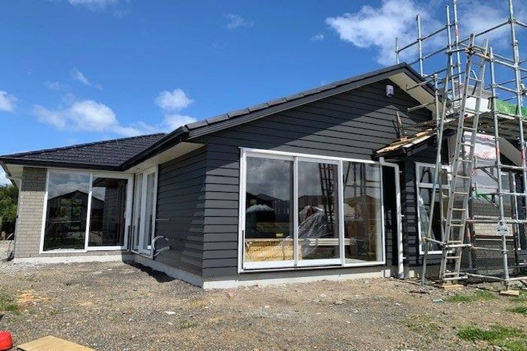 Photo of property in 8 Orawahi Road, Glenbrook, Waiuku, 2681