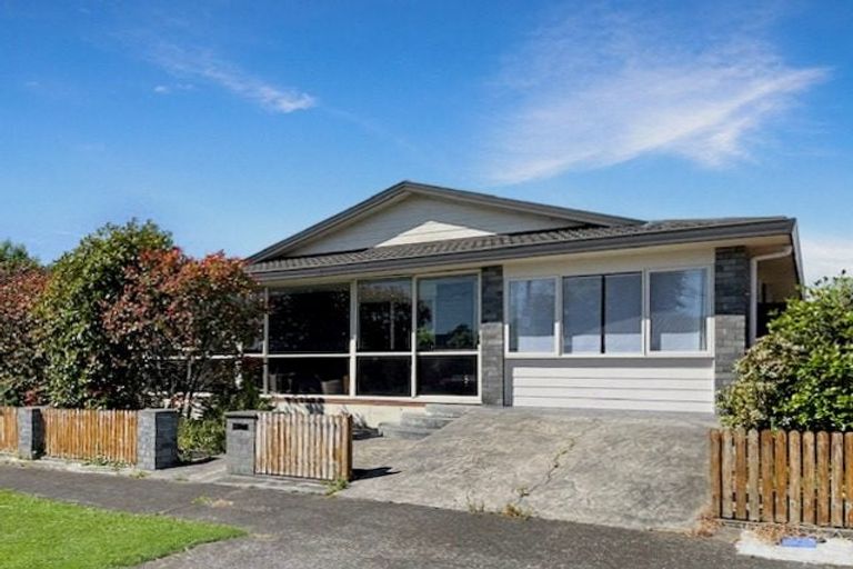 Photo of property in 7 Flint Street, Milson, Palmerston North, 4414