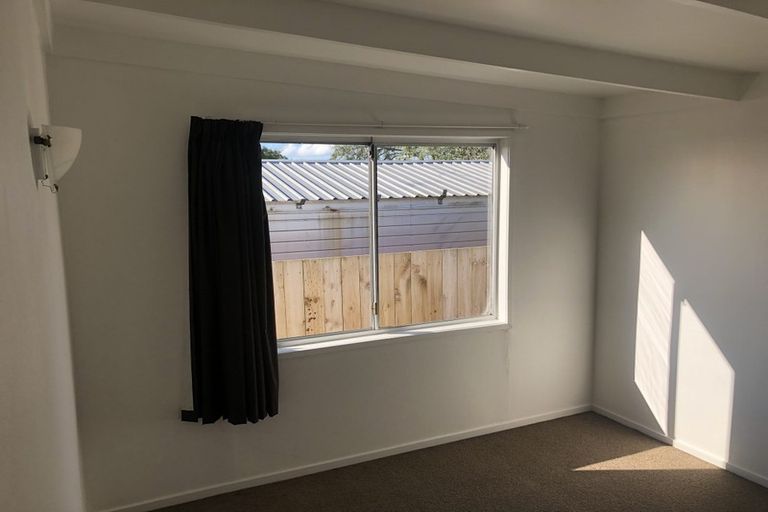 Photo of property in 151 Bruce Mclaren Road, Henderson, Auckland, 0612