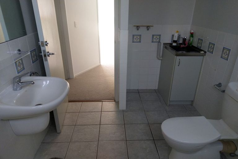 Photo of property in 74 Nairn Street, Mount Cook, Wellington, 6011