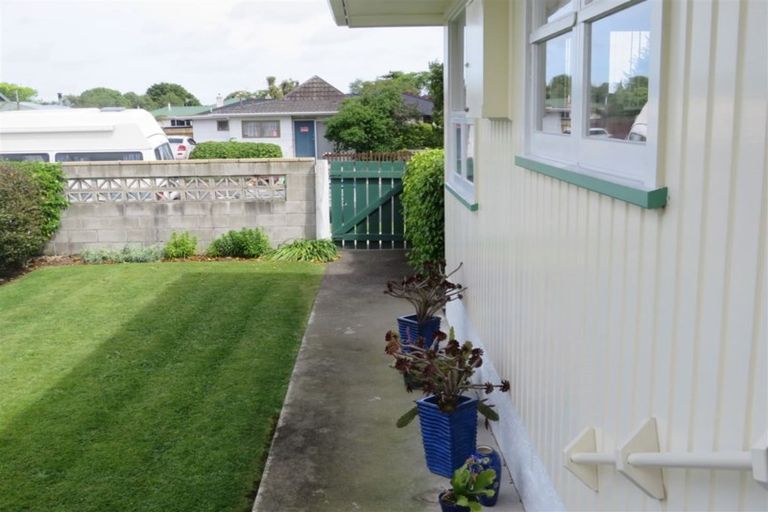 Photo of property in 146 Bath Street, Levin, 5510