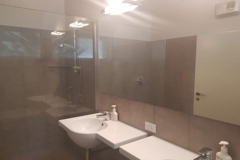 Photo of property in 110a Wairakei Road, Bryndwr, Christchurch, 8052