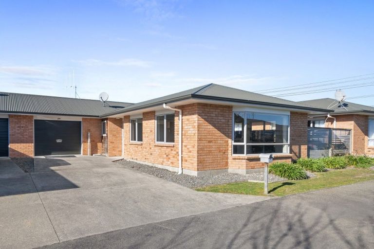 Photo of property in 44 Hokio Beach Road, Levin, 5510