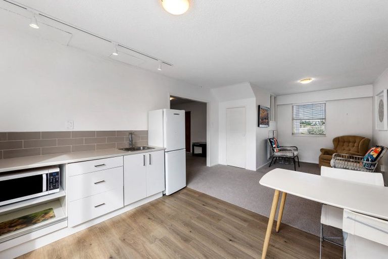 Photo of property in 121 Wallace Road, Mangere Bridge, Auckland, 2022