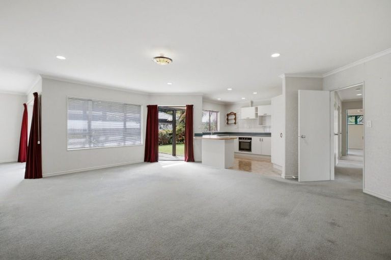 Photo of property in 4 Saltwood Lane, Bethlehem, Tauranga, 3110
