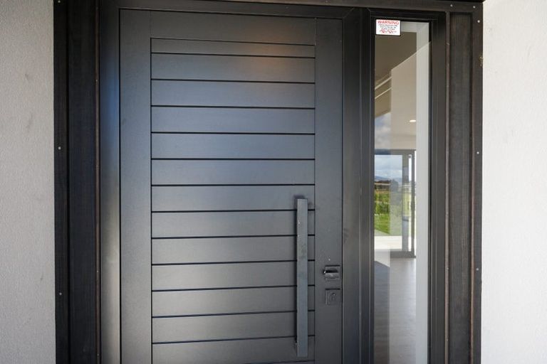 Photo of property in 132 Kingsdale Park Drive, Aokautere, Palmerston North, 4471