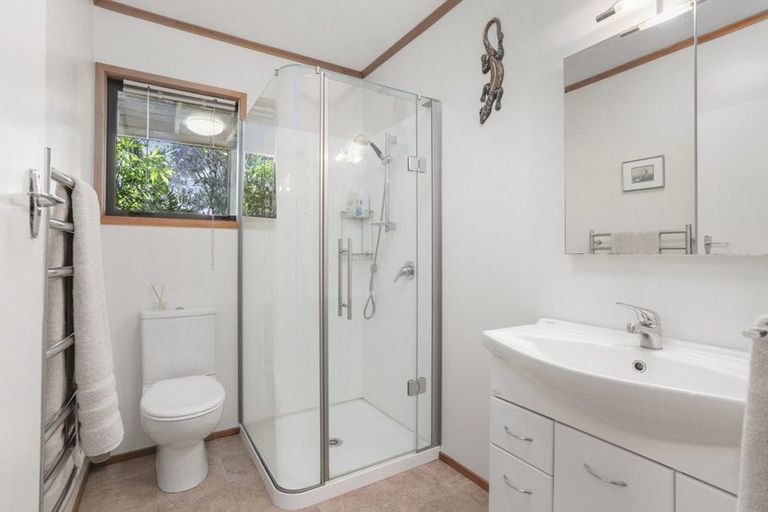 Photo of property in 706 Huia Road, Parau, Auckland, 0604