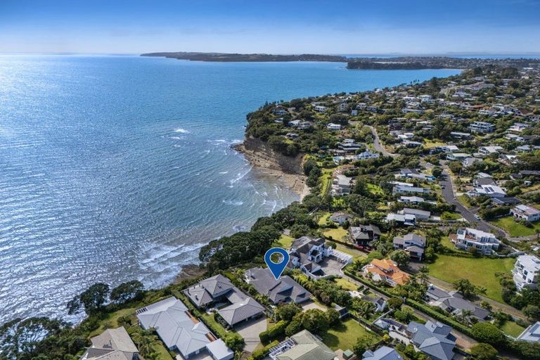Photo of property in 11 Elgin Place, Red Beach, 0932