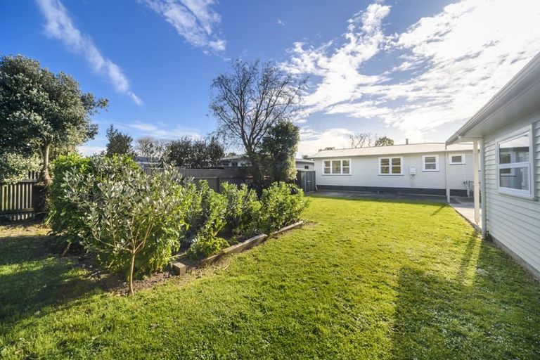 Photo of property in 6 Ruha Street, West End, Palmerston North, 4412