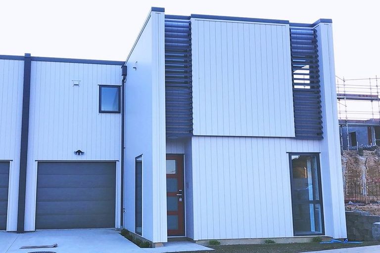 Photo of property in 35 Waka Street, Albany Heights, Auckland, 0632