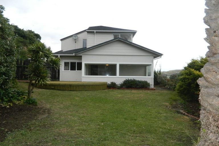 Photo of property in 33 Sunset Parade, Plimmerton, Porirua, 5026