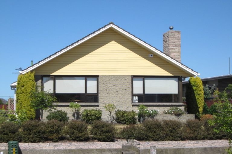 Photo of property in 78 Bickerton Street, Wainoni, Christchurch, 8061