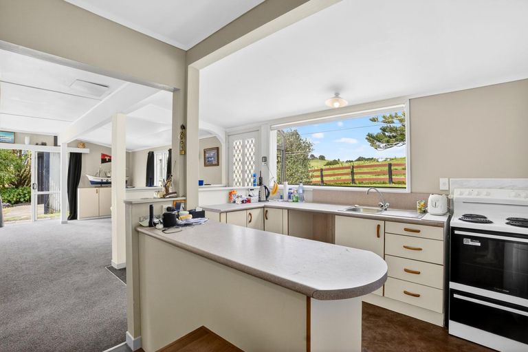 Photo of property in 170 Kaiwaka-mangawhai Road, Kaiwaka, Wellsford, 0975