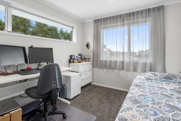 Photo of property in 5 Larches Lane, Kinloch, Taupo, 3377