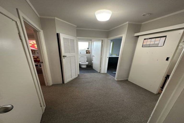Photo of property in 6 Minton Place, Manurewa, Auckland, 2102
