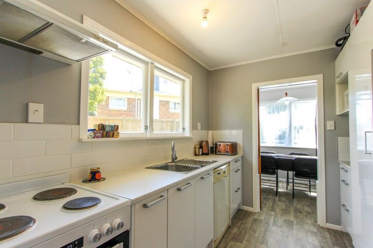 Photo of property in 14 Totaravale Street, Pukehangi, Rotorua, 3015