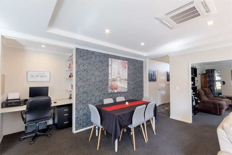 Photo of property in 20 Taiore Crescent, Marshland, Christchurch, 8083