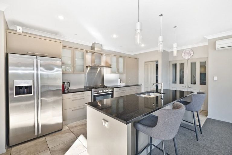 Photo of property in 29 Holbrook Way, Westmorland, Christchurch, 8025